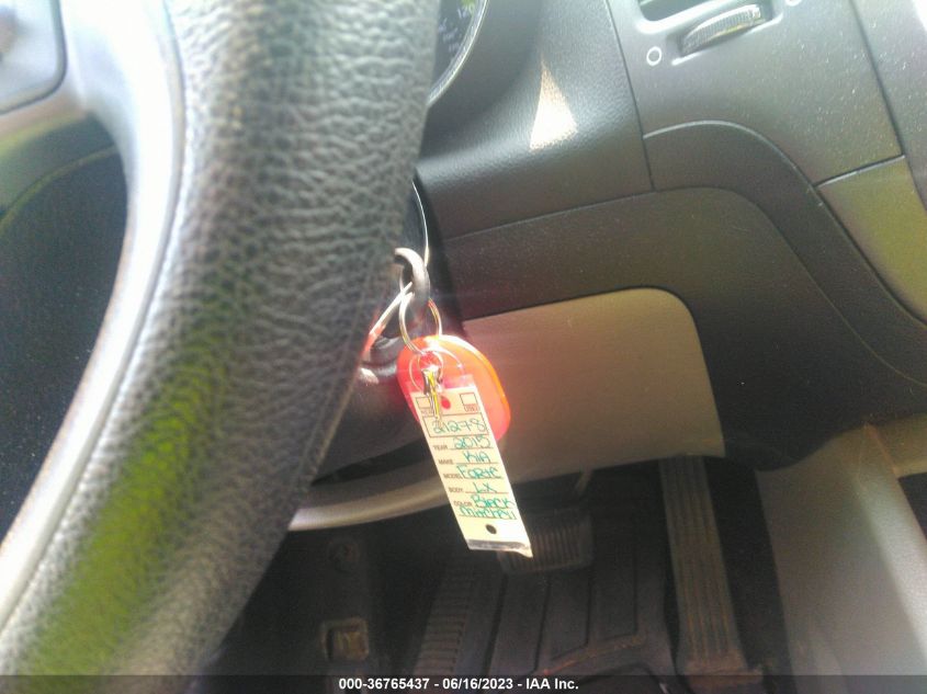 2015 KIA FORTE LX - KNAFK4A66F5371588