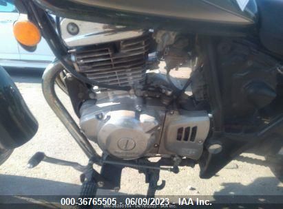 2001 SUZUKI GZ250 - JS1NJ48A012101353