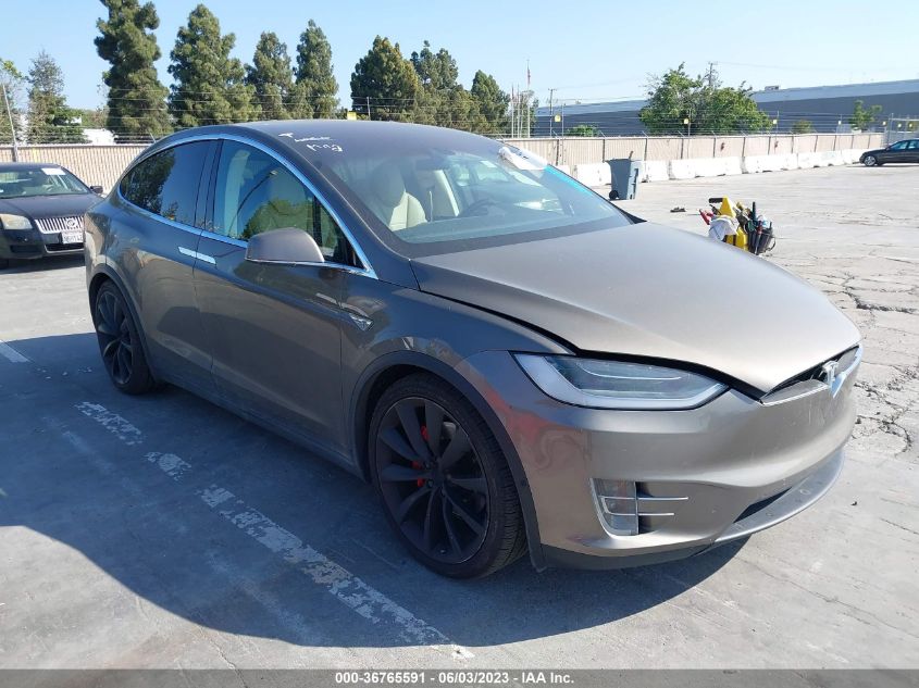 2016 TESLA MODEL X P90D/75D/P100D - 5YJXCBE40GF005420