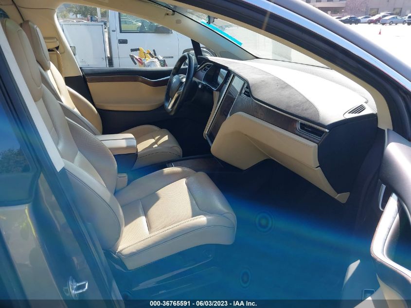 2016 TESLA MODEL X P90D/75D/P100D - 5YJXCBE40GF005420