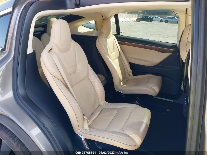 2016 TESLA MODEL X P90D/75D/P100D - 5YJXCBE40GF005420