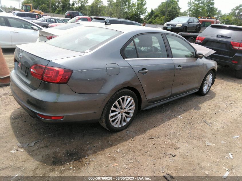 2013 VOLKSWAGEN GLI 3VW467AJ9DM214596
