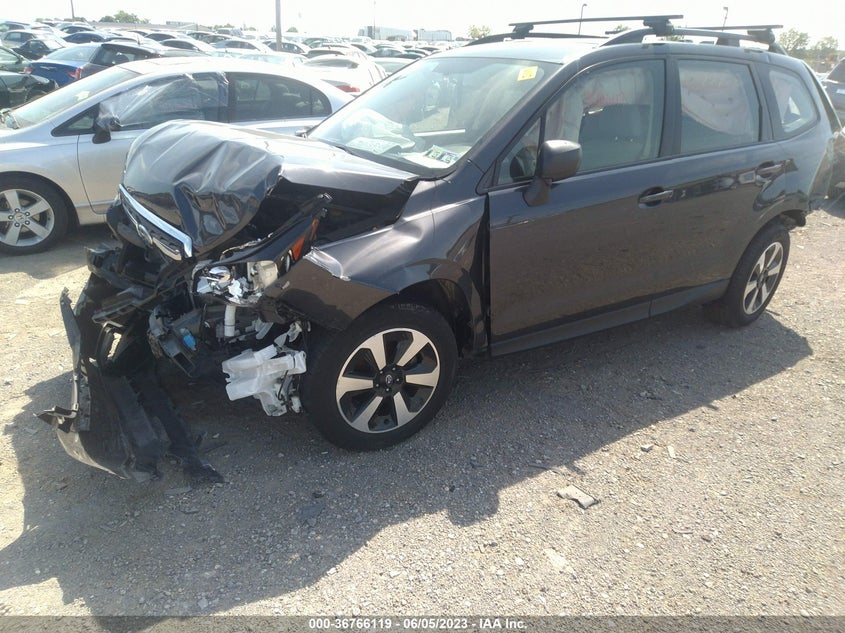 VIN JF2SJABC4JH607672 2018 SUBARU FORESTER