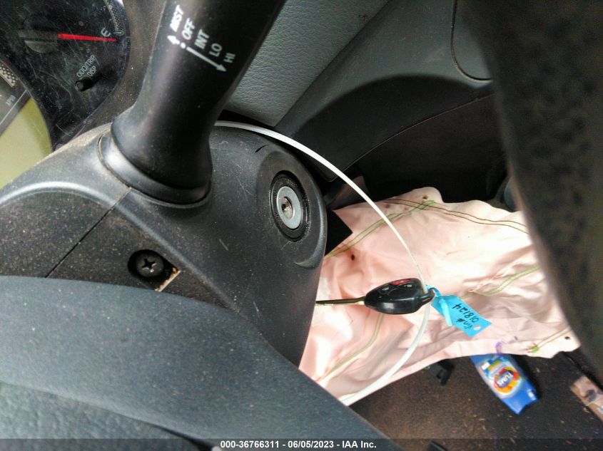 2015 TOYOTA YARIS L/SE/LE - VNKKTUD3XFA018124