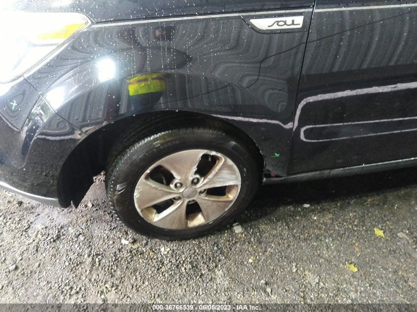 2014 KIA SOUL + - KNDJP3A56E7046524
