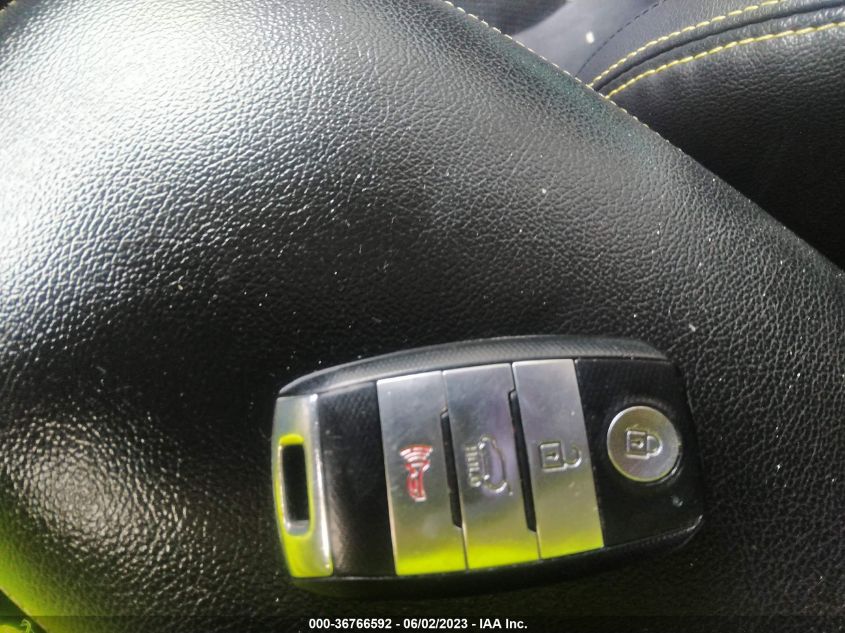 2016 KIA SOUL + - KNDJP3A57G7848194