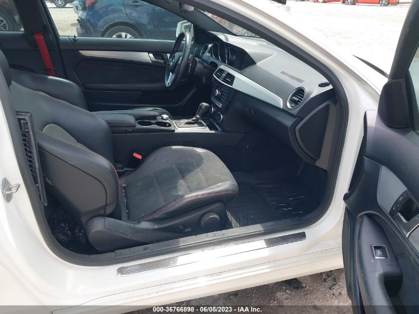 2013 MERCEDES-BENZ C-CLASS C 350 - WDDGJ5HB4DF947825