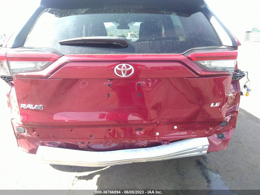 VIN 2T3H1RFV7MW142712 2021 TOYOTA RAV4 LE