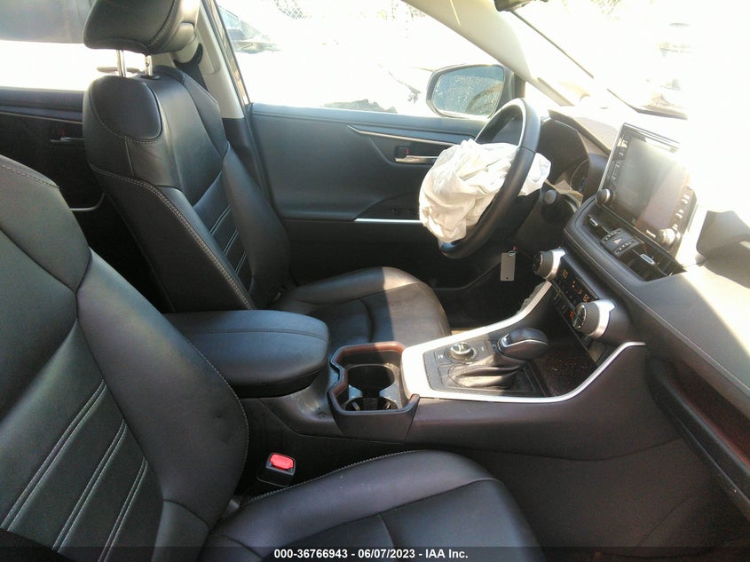 VIN 2T3DWRFV8KW033379 2019 TOYOTA RAV4 HYBRID LIMITED