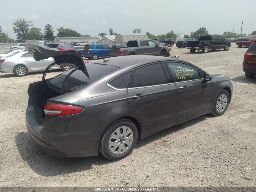 2019 FORD FUSION S - 3FA6P0G70KR276986