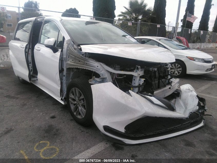 2022 TOYOTA SIENNA LE - 5TDBRKEC9NS089441