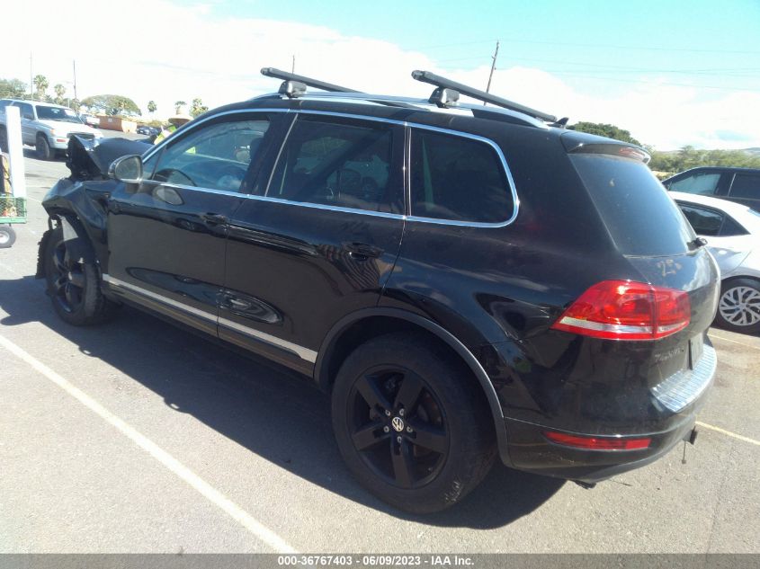 2014 VOLKSWAGEN TOUAREG LUX - WVGEP9BP9ED006276