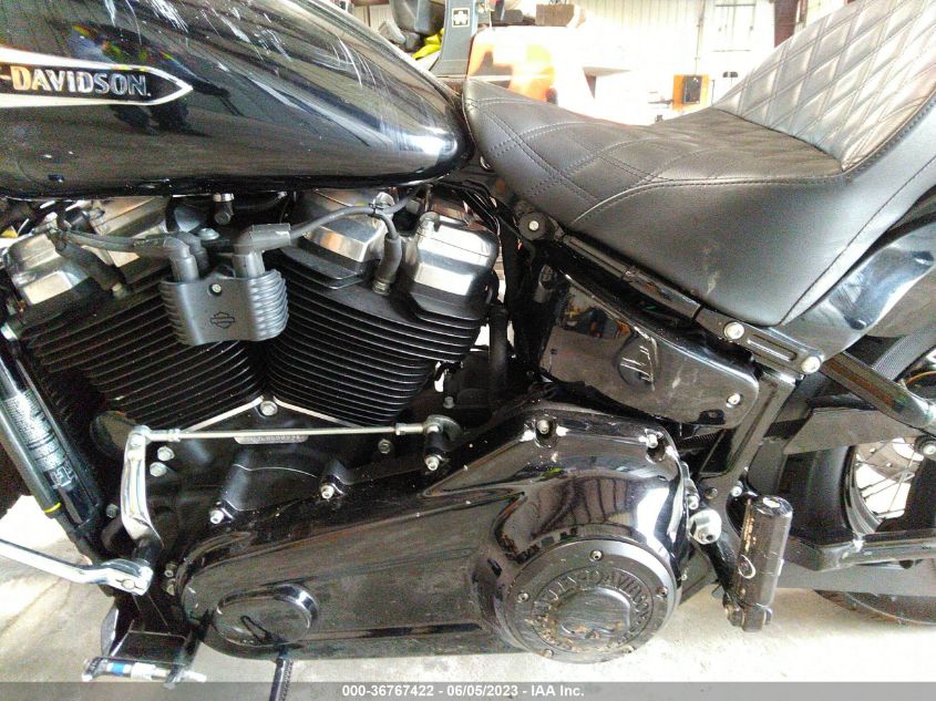2020 HARLEY-DAVIDSON FLSL - 1HD1YDJ24LB068099