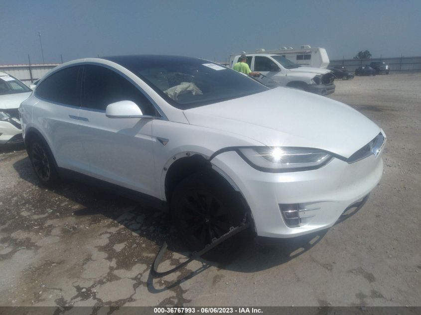 2017 TESLA MODEL X 90D/75D/100D - 5YJXCBE25HF079013