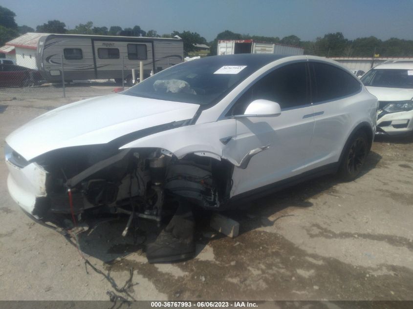 2017 TESLA MODEL X 90D/75D/100D - 5YJXCBE25HF079013