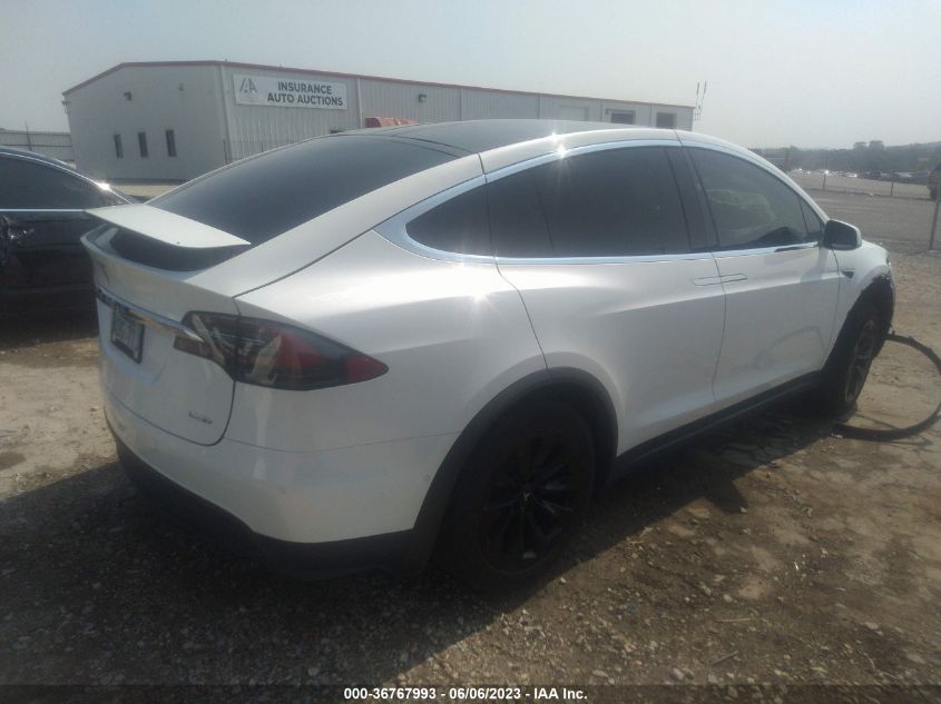 2017 TESLA MODEL X 90D/75D/100D - 5YJXCBE25HF079013