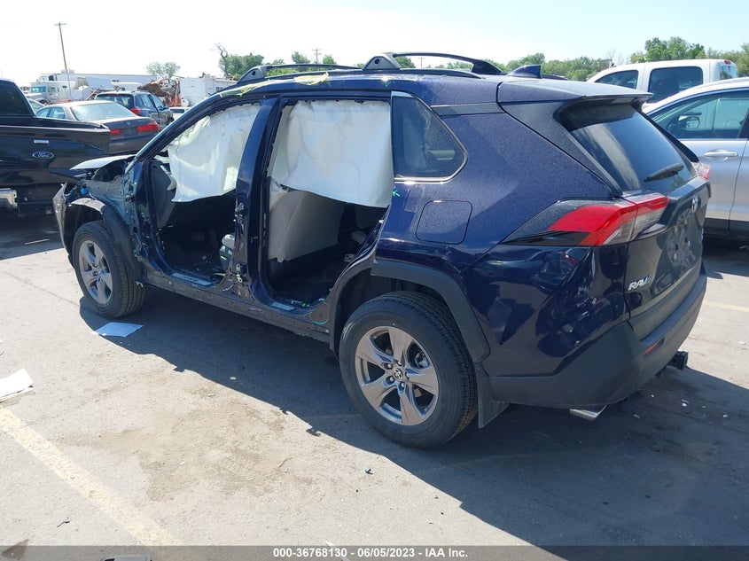 VIN JTMP1RFV9PJ040620 2023 TOYOTA RAV4 XLE