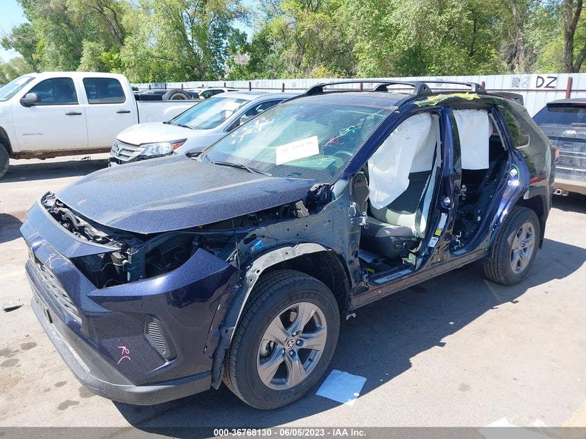 VIN JTMP1RFV9PJ040620 2023 TOYOTA RAV4 XLE