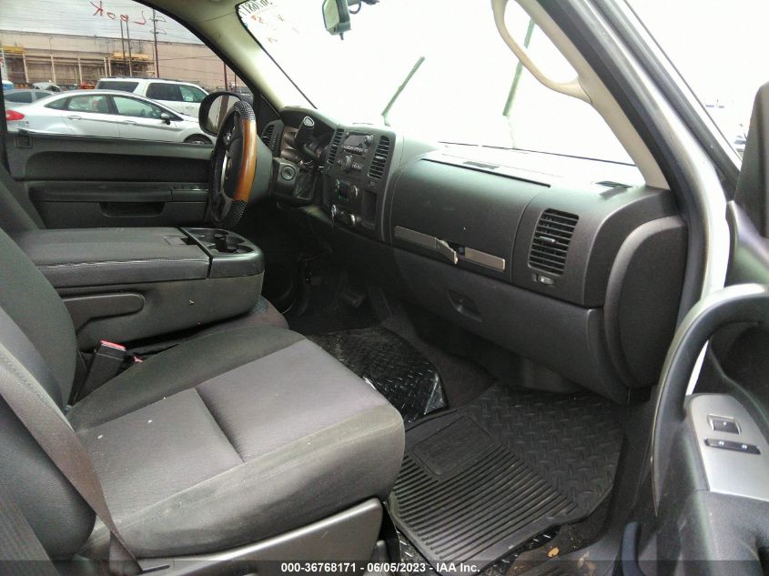 2013 CHEVROLET SILVERADO 1500 LT - 1GCRCSE01DZ286977