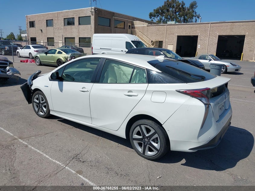 VIN JTDKARFUXJ3064034 2018 TOYOTA PRIUS TWO/TWO ECO/THREE