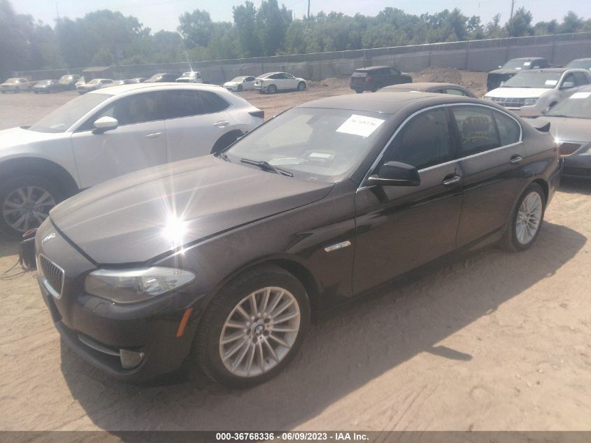 2013 BMW 5 SERIES 535I XDRIVE - WBAFU7C59DDU71090