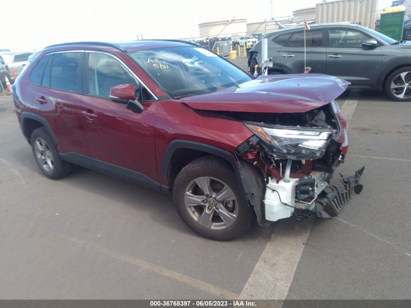 2022 TOYOTA RAV4 XLE - JTMW1RFV7ND085692