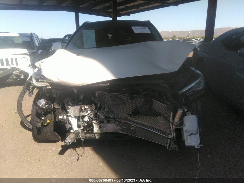 VIN 3PCAJ5M18KF133501 2019 INFINITI QX50 LUXE