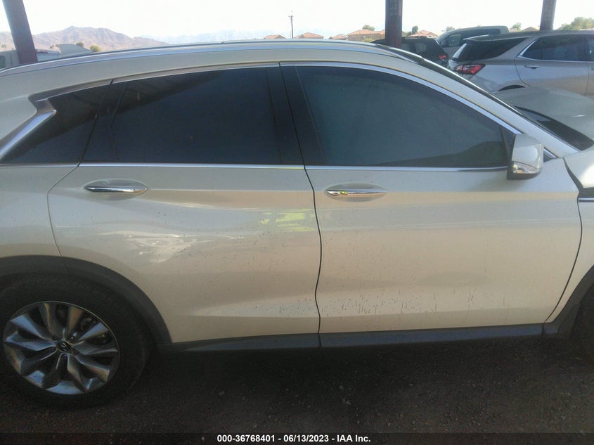 VIN 3PCAJ5M18KF133501 2019 INFINITI QX50 LUXE