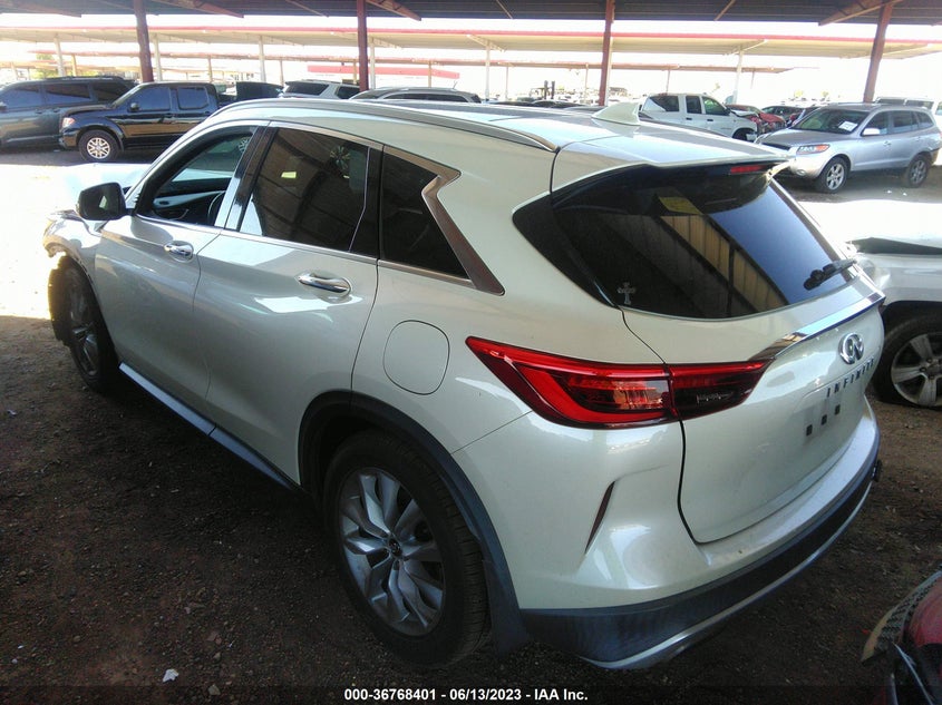 VIN 3PCAJ5M18KF133501 2019 INFINITI QX50 LUXE
