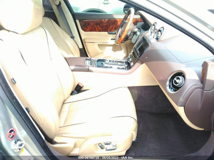 2013 JAGUAR XJ - SAJWA1C74D8V46444