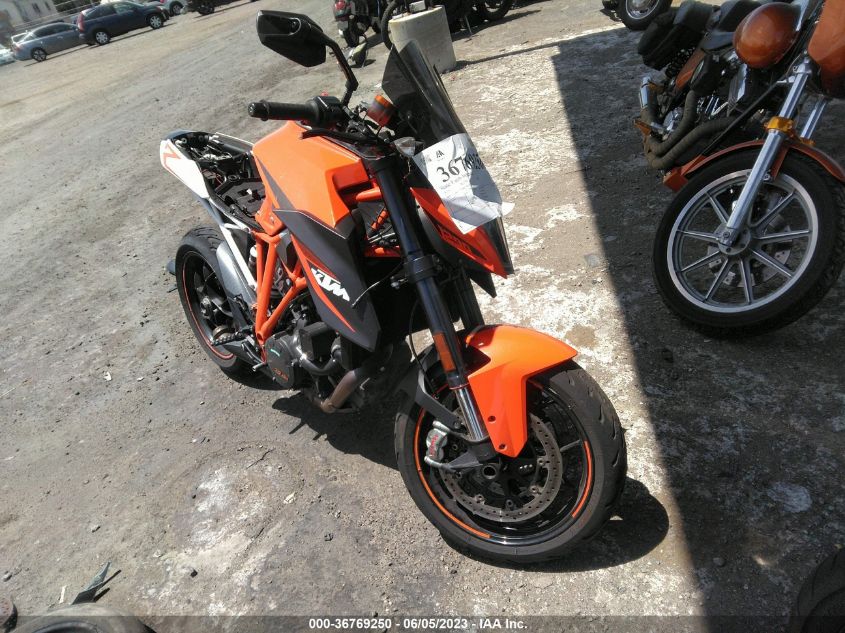 2015 KTM 1290 SUPER DUKE R VBKV39404FM917759