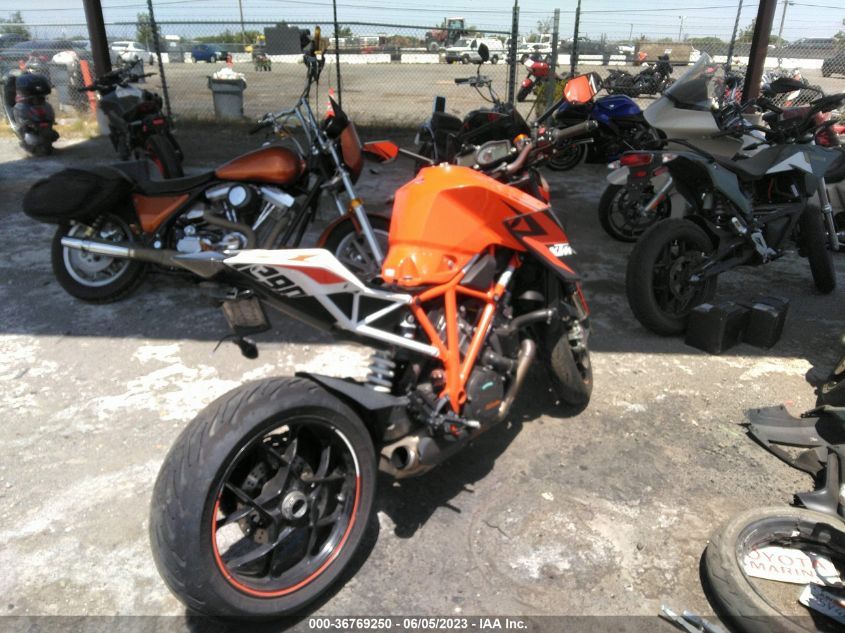 2015 KTM 1290 SUPER DUKE R VBKV39404FM917759