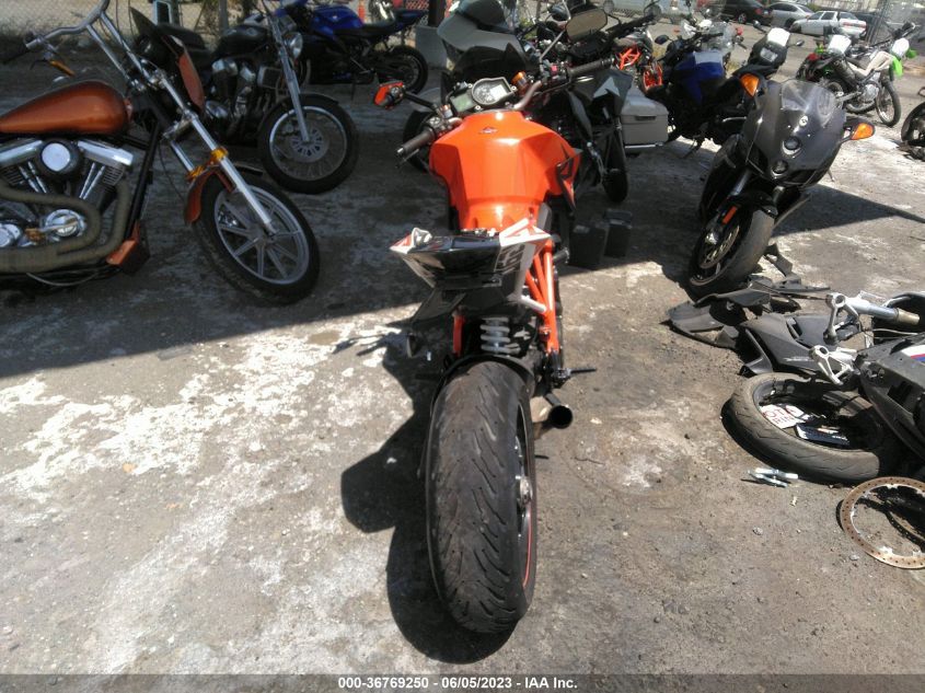 2015 KTM 1290 SUPER DUKE R VBKV39404FM917759