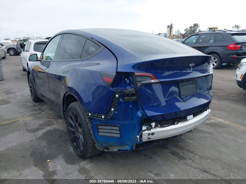 VIN 7SAYGDEE0PA035689 2023 TESLA MODEL Y LONG RANGE