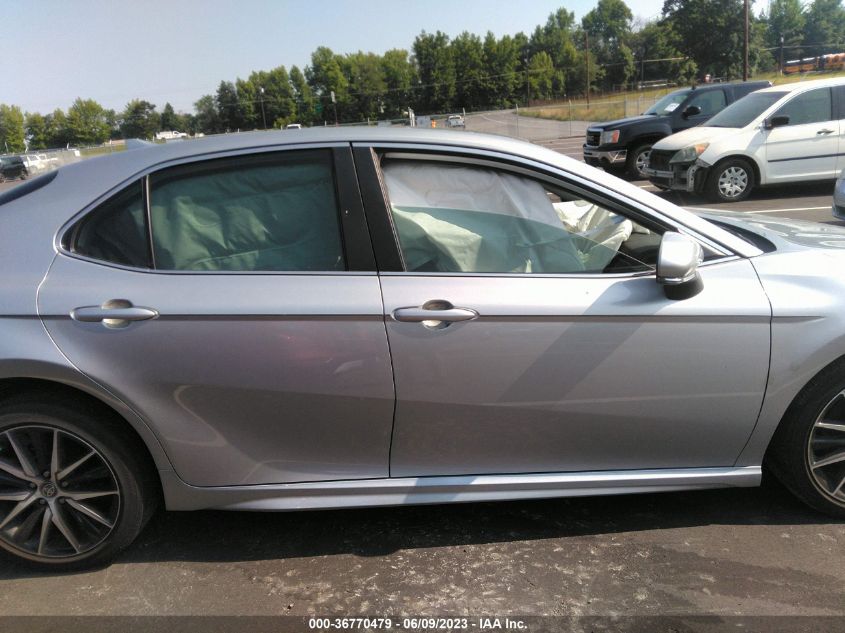 2022 TOYOTA CAMRY SE/SE NIGHT SHADE - 4T1G11AK3NU042384