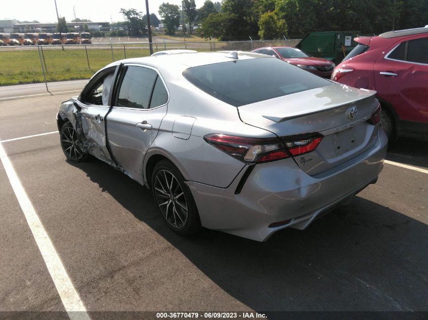 2022 TOYOTA CAMRY SE/SE NIGHT SHADE - 4T1G11AK3NU042384