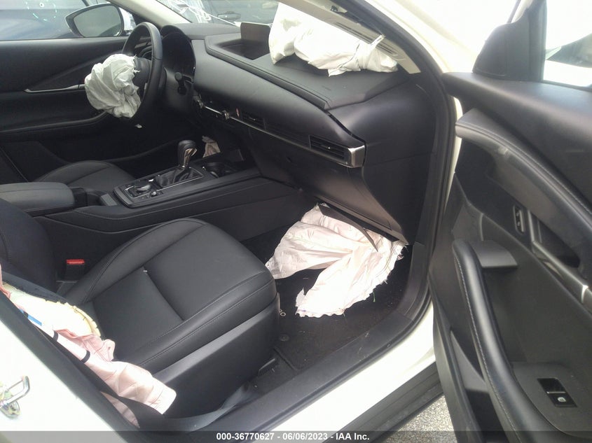 VIN 3MVDMBBM3PM529398 2023 MAZDA CX-30 2.5 S SELECT PACKAGE