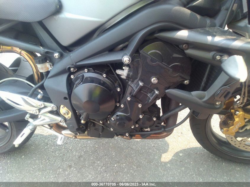 2009 TRIUMPH MOTORCYCLE STREET TRIPLE R - SMTD02NE69J390158