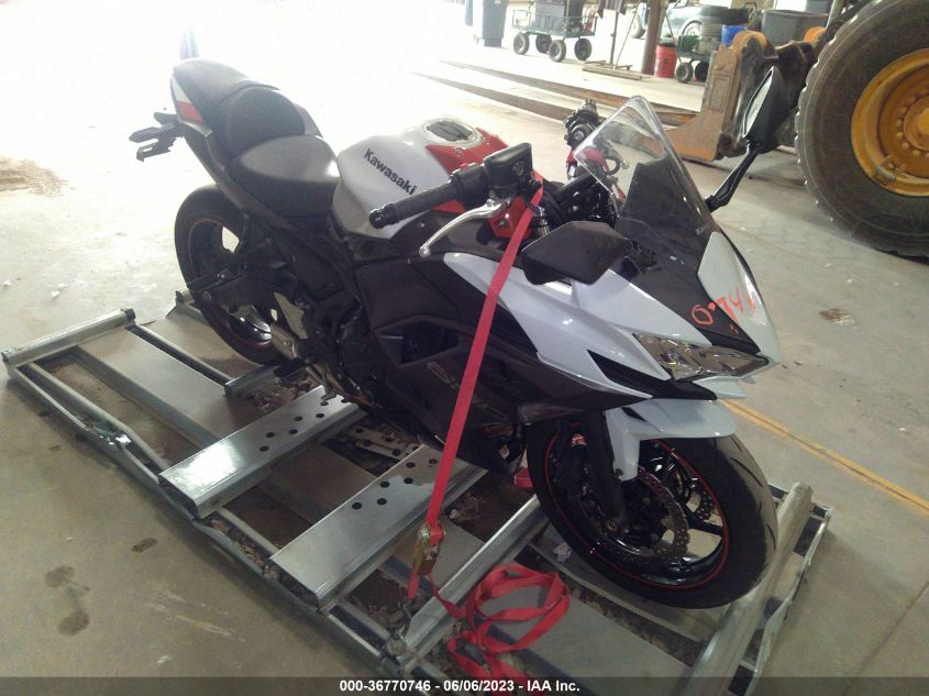 2023 KAWASAKI EX650 R - ML5EXER11PDA90690