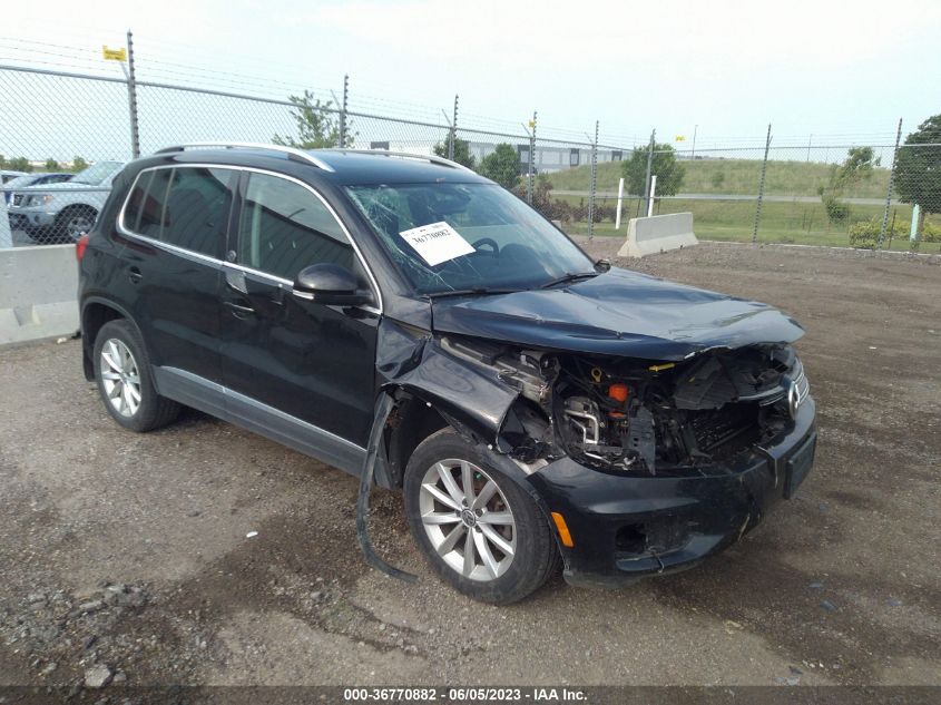 WVGSV7AX8HK004002 VOLKSWAGEN TIGUAN WOLFSBURG 2017