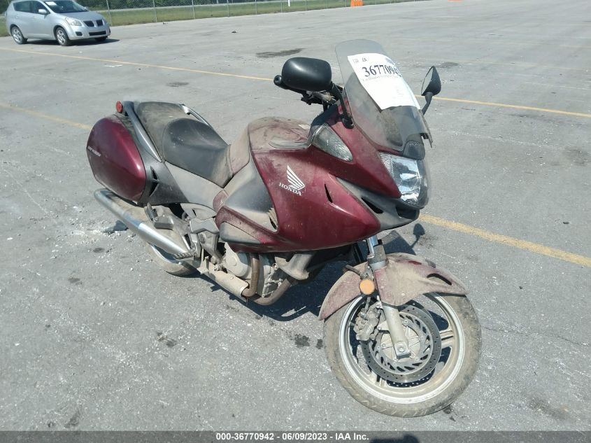 2010 HONDA NT700 V VTMRC5226AE000057