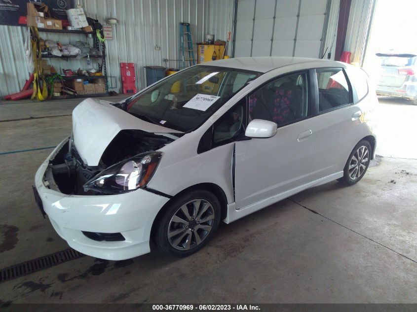 2013 HONDA FIT SPORT - JHMGE8H56DC072175