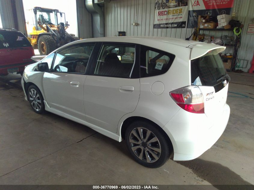 2013 HONDA FIT SPORT - JHMGE8H56DC072175