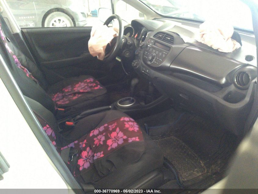 2013 HONDA FIT SPORT - JHMGE8H56DC072175