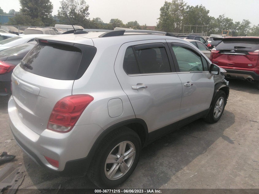 VIN KL7CJLSBXLB030395 2020 CHEVROLET TRAX LT