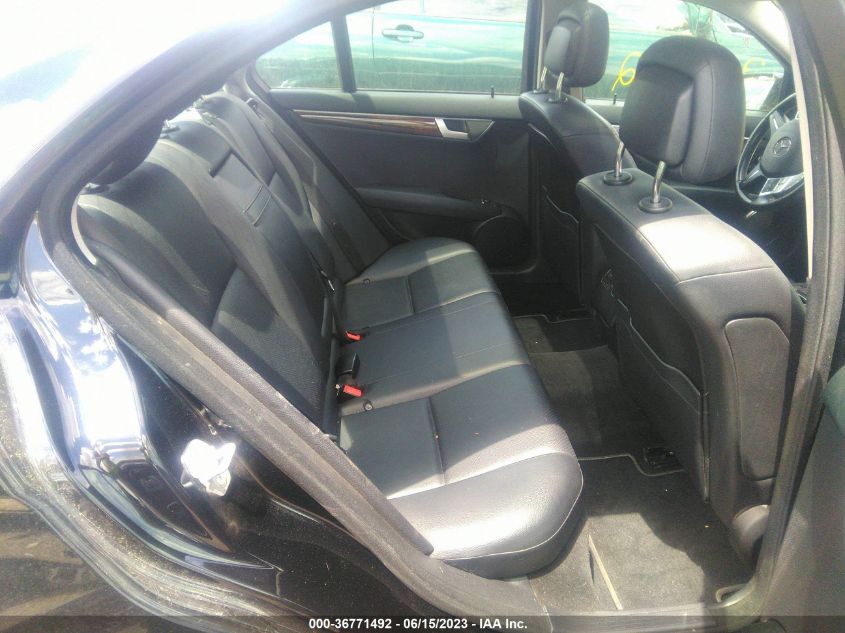 2014 MERCEDES-BENZ C-CLASS C 300 - WDDGF8AB7EG230912