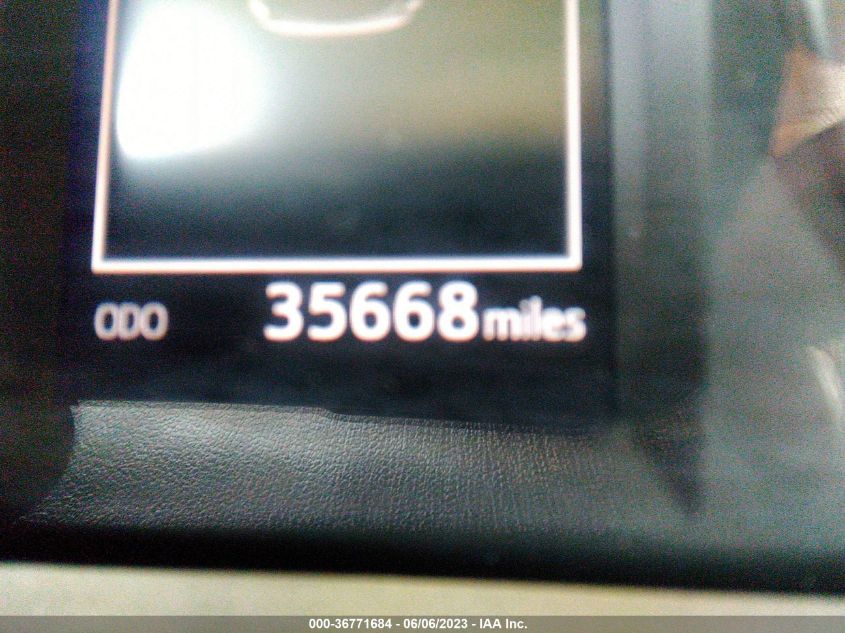 2018 TOYOTA RAV4 XLE/ADVENTURE - 2T3WFREVXJW492454