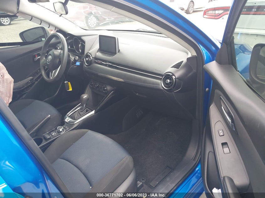 VIN 3MYDLBYV9JY309530 2018 TOYOTA YARIS IA