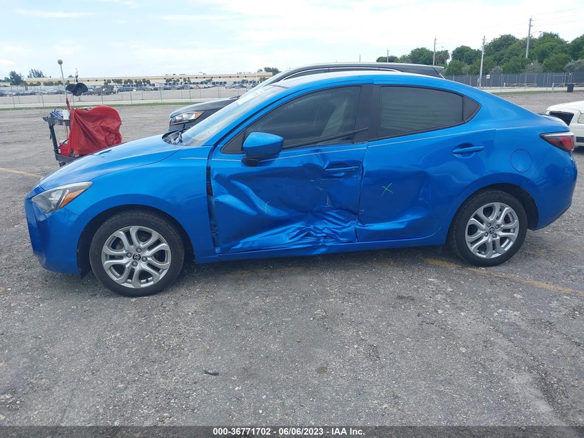 VIN 3MYDLBYV9JY309530 2018 TOYOTA YARIS IA