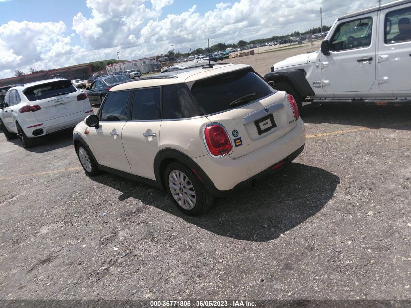 2015 MINI COOPER HARDTOP 4 DOOR WMWXS5C51FT831556